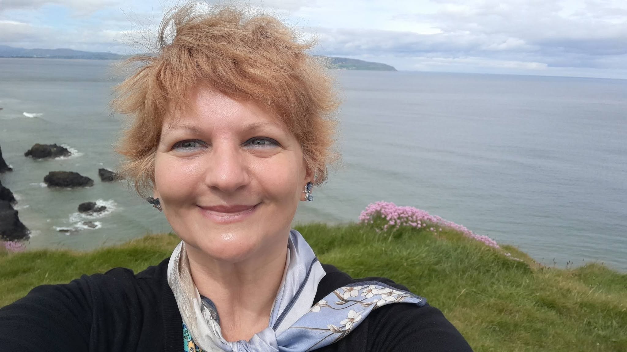 Scrisori de pe țărmul Atlanticului – Mussenden Temple, Irlanda de Nord